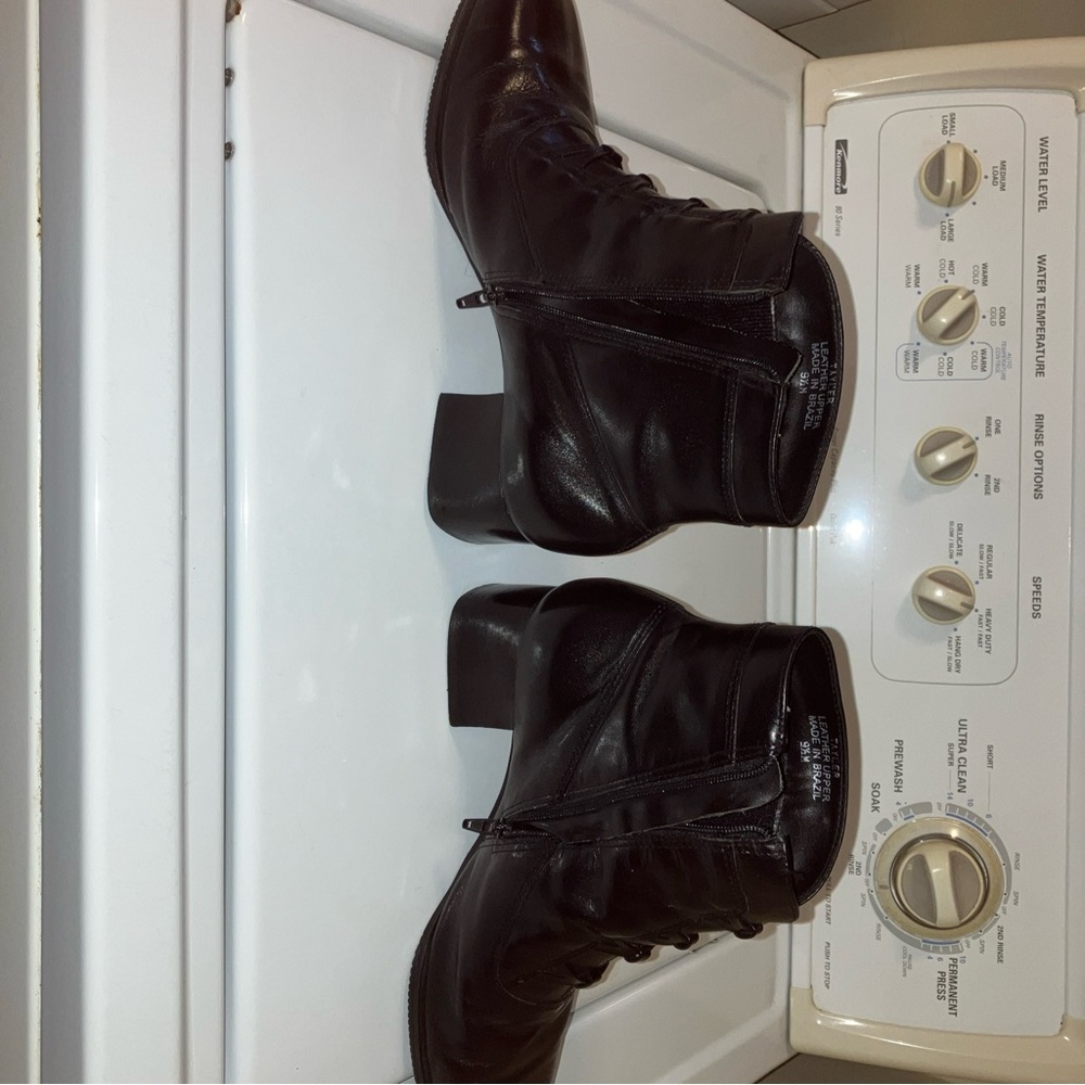 Women’s Croft And Barrow Size 9.5 Black Boots